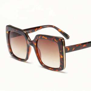 Lunettes de soleil carrées surdimensionnées pour femme, style vintage, à monture large, dégradées, protection UV400, collection 2021, vente chaude - Product Image 5