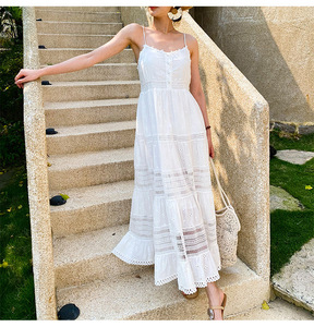 Abito da vacanza in spiaggia per le donne <span class=keywords><strong>bianco</strong></span> spiaggia <span class=keywords><strong>abbigliamento</strong></span> femminile. Gonna lunga in stile europeo alla cavezza per l'estate. - Product Image 6