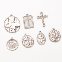 Charmes religieux en acier inoxydable avec crucifix et médailles de protection de Saint Christophe, amulettes patronnes pour hommes et femmes, cadeaux