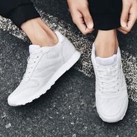 Baskets à la mode unisexes blanches et noires de grande taille Baskets de sport pour hommes et femmes Chaussures de fitness rétro avec logo personnalisé Chaussures de printemps en maille