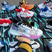 Chaussures de sport de basketball pour hommes et garçons, styles variés, antidérapantes, confortables, à prix bas, commande en gros