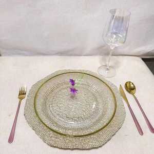 Assiette en verre écologique K11 Classic Wedding de 13 pouces, fond transparent, bord à effet bulle, couleur contrastée, pour My Weddingevents - Product Image 6