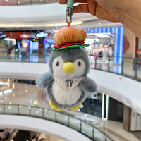 En gros, Adorables pendentifs et breloques de sac à dos en peluche pingouin cuit, style célébrité internet, Porte-clés en peluche exquis, Ornements créatifs