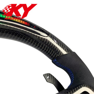 Volante Personalizado de Fibra de Carbono con Pantalla LED para BMW M2 M3 M4 G15 G16 G20 G21 G22 G26 G30 G34 G42 G80 320i 325i M340i M440 - Product Image 2