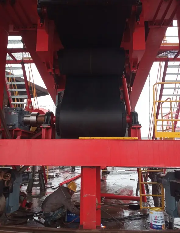 Top Shiploader Supplier Handling Material Equipment 350-1500t/h Durable Arc Track Type Ship Loader With Slide Barrel