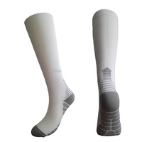 Chaussettes de sport à compression graduée pour hommes, personnalisées, pour l'automne, le basketball, la course à pied, l'entraînement et la récupération, hauteur genou, 20-30 mmHg