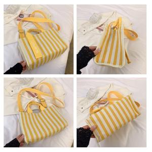 Grand sac fourre-tout en toile personnalisé blanc avec logo, idéal pour le shopping et les voyages, sac <span class=keywords><strong>de</strong></span> <span class=keywords><strong>week</strong></span>-<span class=keywords><strong>end</strong></span> pour femme avec logo - Product Image 3