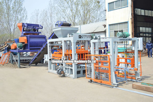 Machine à fabriquer des blocs de béton QT6-15 pour pavés et briques en ciment, <span class=keywords><strong>prix</strong></span> de la machine à fabriquer des blocs de béton - Product Image 3