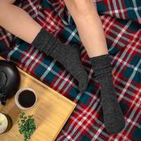 Chaussettes en laine mérinos personnalisées avec logo de marque, épaisses, chaudes, écologiques, pour l'automne et l'hiver, idéales pour la randonnée et les activités de plein air.