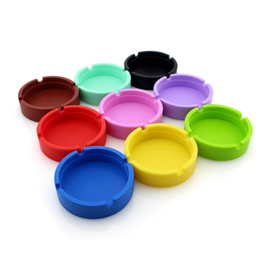 Small <strong>Portable</strong> Reusable Silicone <strong>Ashtray</strong> Lightweight Classic Modern Customized Home Decor Food Grade Silicone 1 Pc/opp <strong>Bag</strong> - Product Image 1