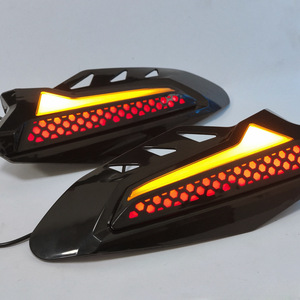 Protectores de Manos Modificados con Luces Rojas y Negras, de Plástico Impermeable, para Manillar de Motocicleta, Accesorios de 34 cm y 21 cm, SX-154 - Product Image 2