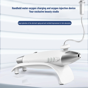Appareil de beauté à pulvérisation d'oxygène Nano portable Réparation du visage Lumière à eau Raffermissante Lumière à eau Stock Solution - Product Image 5