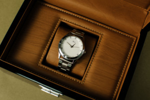 Boîte à montres en bois élégante vitrine <span class=keywords><strong>de</strong></span> <span class=keywords><strong>marque</strong></span> <span class=keywords><strong>de</strong></span> luxe étui <span class=keywords><strong>de</strong></span> collection directe d'usine pour montres-bracelets - Product Image 4