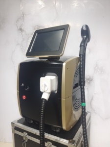 Máquina de Depilación Láser de Diodo de 3 Ondas de Alta Calidad, 755nm 808nm 1064nm, Sistema de Enfriamiento TEC para Equipos de Clínica Estética - Product Image 2