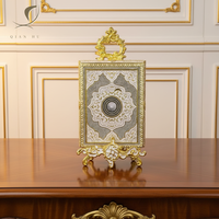 Nouveauté 2026 QIAN HU Bibliothèque de la Bible du Ramadan Décoration d'intérieur Boîte à Bible islamique Fournitures d'église Moyen-Orient
