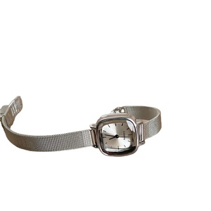 Orologio Multifunzionale da <span class=keywords><strong>Donna</strong></span> Personalizzato alla Moda 2024 Vintage Piccolo <span class=keywords><strong>Milano</strong></span> con Movimento al Quarzo di Alta Qualità - Product Image 1