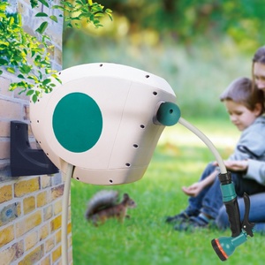 GARTENKRAFT Enrouleur de <span class=keywords><strong>tuyau</strong></span> <span class=keywords><strong>d</strong></span>'<span class=keywords><strong>arrosage</strong></span> de jardin rétractable <span class=keywords><strong>automatique</strong></span> avec connecteur extérieur en PVC de 20 m - Product Image 2