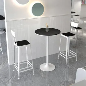 Cadeira alta de bar simples e moderna de ferro forjado, conjunto de mesa e cadeiras para café, conjunto branco de fábrica