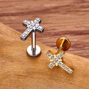 F136 titanio <span class=keywords><strong>Piercing</strong></span> oreja Studs Labret <span class=keywords><strong>labio</strong></span> 16G forma de cruz Pierc circón incrustaciones pendientes cristianos espalda plana joyería religiosa - Product Image 5