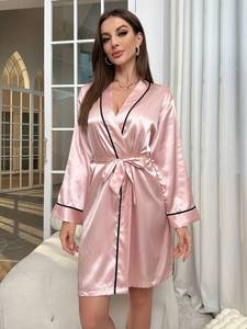 Gaun malam <span class=keywords><strong>satin</strong></span> kustom set hadiah wanita gaun malam untuk wanita gaun panjang hitam wanita untuk gaun pesta malam gaun pesta dansa