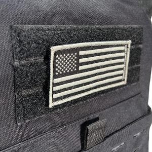 เสื้อกล้ามผู้ชาย Aola Wholesale ผ้าฝ้าย 100% 230 GSM สกรีนโลโก้ได้ ทรงสปอร์ต ฟิตเนส ออกกำลังกาย สีดำ สไตล์ลำลองใส่ได้ทุกวัน - Product Image 3