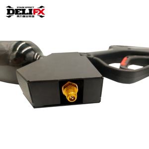 DELIFX Crazy Atmosphere Opération facile Tirer sur le T-Shirt Pistolet Pression d'air à main PVC Tee Shirt Lanceur pour petit spectacle - Product Image 4