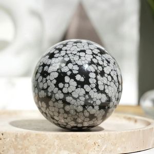 Nueva Llegada: Esferas de Cristal Natural Curativas, Esfera de Obsidiana de Copo de Nieve Pulida para Decoración - Product Image 4