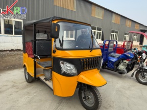 Low Fuel Consumption 200cc 6 Passenger <strong>3</strong> <strong>Wheeler</strong> <strong>Tricycle</strong> Gasoline Tuk Tuk for for Freight and Passenger Transport - Product Image 5