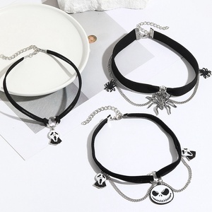 Collane a doppio strato con ciondoli a ragno, catena per clavicola, nappe gotiche a forma di fantasma, gioielli per donna per feste di Halloween - Product Image 4