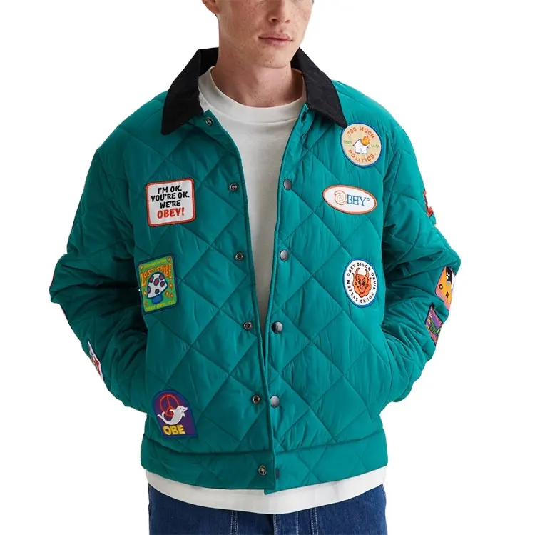 OEM özel kış % 100% polyester işlemeli logo yamaları kapitone ceket erkekler için