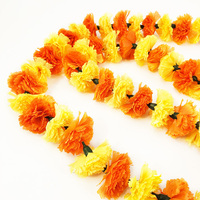 Karangan Bunga Marigold Buatan dari Sutra Warna Oranye Kuning untuk Dekorasi Pesta Festival Hari Orang Mati.