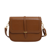 Sac à bandoulière élégant en cuir PU imperméable pour femme avec fermeture éclair, doublure en polyester, sac à main tendance pour l'hiver