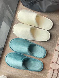 รองเท้าแตะแบบสวม Veca Vc 2-6 คู่ กันลื่น ใช้ซ้ำได้ ซักได้ หัวปิด ผ้ากำมะหยี่คริสตัล ลายตารางสปอร์ต พื้นรองเท้า PVC - Product Image 5