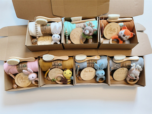 Caja <span class=keywords><strong>de</strong></span> Regalo <span class=keywords><strong>de</strong></span> Bienvenida para Baño y Ducha con Artículos Esenciales Personalizados, Tarjetas <span class=keywords><strong>de</strong></span> Hitos, Sonajero <span class=keywords><strong>de</strong></span> Ganchillo, Cepillo, Clip para Chupón, Manta <span class=keywords><strong>de</strong></span> Muselina - Product Image 6