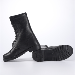 Botas de cuero largas de ceremonia para hombre, modelo TSB18, con puntera cruzada, cuello alto y mangas largas, de 10 y 11 pulgadas. - Product Image 1