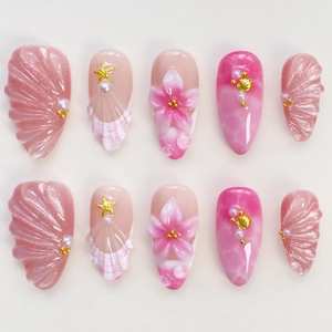เล็บปลอมสไตล์เกาะทะเลแบบอัลมอนด์ งานแฮนด์เมด เล็บปลอมสั่งทำพิเศษพร้อมดอกไม้ 3 มิติ เล็บปลอมแบบกดติดสำหรับฤดูใบไม้ผลิ ขายส่ง - Product Image 2