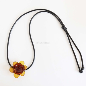 قلادة عنق زجاجية تشبه زهرة المورانو قلادة نوع سلسلة حبلا خمر - Product Image 2