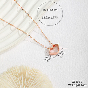 Collier Cœur en Alliage de Zinc avec Pendentif Sertissage Canal, Cadeau pour Femme, Chaîne de Pull Tendance - Product Image 4