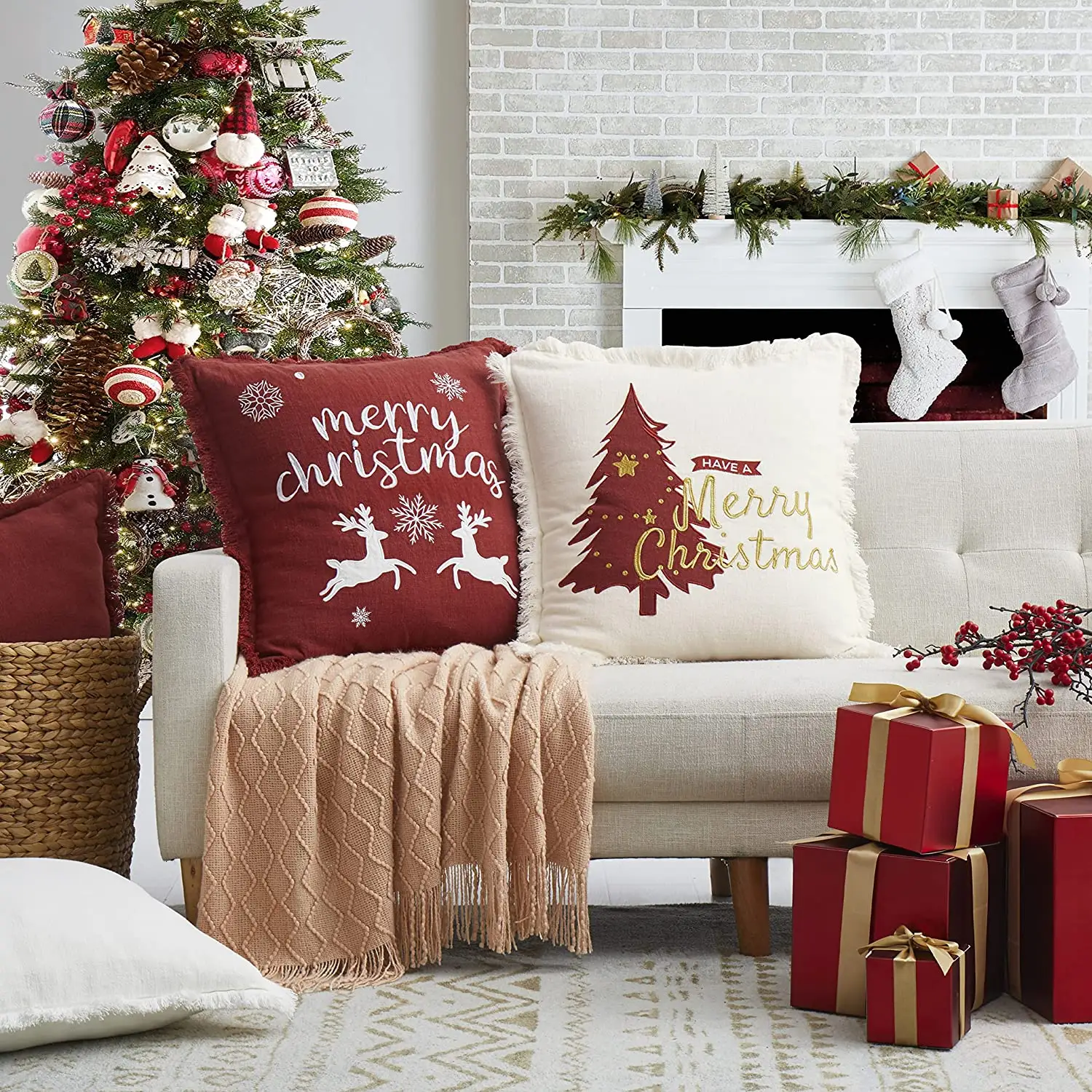 Customized Ramie Decorative Farmhouse Linen Throw Pillow Cases Holiday Sofa Couch Cushion Cover Merry Christmas