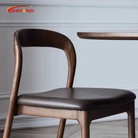 Chaise de salle à manger en bois de frêne rétro, style simple, avec coussin en cuir PU, vente en gros, mobilier de restaurant