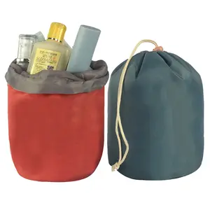 Toptan su geçirmez varil şekilli kozmetik çantası seyahat makyaj çantası katlanabilir taşınabilir İpli kozmetik torbası makyaj çantası