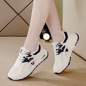 Scarpe sportive Casual da <span class=keywords><strong>donna</strong></span> all'ingrosso nuova moda autunno inverno comode scarpe antiscivolo stile da passeggio <span class=keywords><strong>Sneakers</strong></span> - Product Image 3