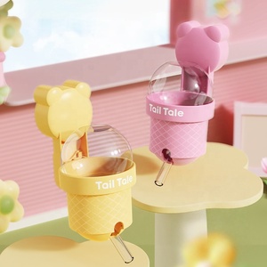 Bouteille d'<span class=keywords><strong>eau</strong></span> magnétique en forme de cornet de glace pour hamster, <span class=keywords><strong>fontaine</strong></span> à boire murale anti-fuite avec design boule pour petits animaux - Product Image 1