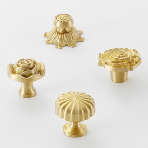 Boutons de meubles en laiton massif poignées de tiroir d'armoire réglables poignées d'armoire de cuisine en or poignées de garde-robe européenne poignées <span class=keywords><strong>commode</strong></span> - Product Image 1