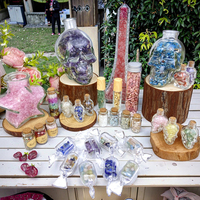 Vente en gros de cristaux naturels mélangés en forme de crânes, verre porte-bonheur, boîte à bonbons en quartz rose pour la décoration