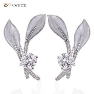 Broches de mode en or véritable 18 carats et 14 carats, broche personnalisée avec diamant rond DEF, moissanite, bijoux de mode unisexe - Product Image 1