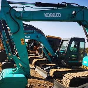 รถขุดไฮดรอลิก Kobelco SK75 7.5 ตัน มือสองคุณภาพสูง รถขุดขนาดเล็กที่เชื่อถือได้ พร้อมอุปกรณ์เสริมเบรกเกอร์ ทัมบ์ และอุปกรณ์เสริมเจาะดิน ได้รับการรับรองมาตรฐาน CE - Product Image 4