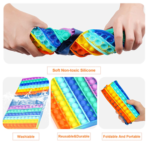 Jeu <span class=keywords><strong>de</strong></span> <span class=keywords><strong>société</strong></span> sensoriel géant Fidget Toy : Échiquier arc-en-ciel Popper Jumbo <span class=keywords><strong>pour</strong></span> enfants, adultes et <span class=keywords><strong>seniors</strong></span> - Product Image 3