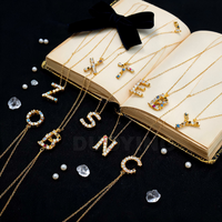 DUOYING S925 Collier avec pendentif lettre initiale personnalisée, bijoux alphabet en strass multicolores, couleur or, collier pour femme