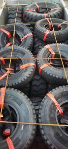 ยางรถบรรทุกเรเดียล295/315 80R22.5/80R22.5โมเดลรถบรรทุกวัสดุยาง HOWO แบบไม่มียางในตลาดสหรัฐอเมริกา - Product Image 2
